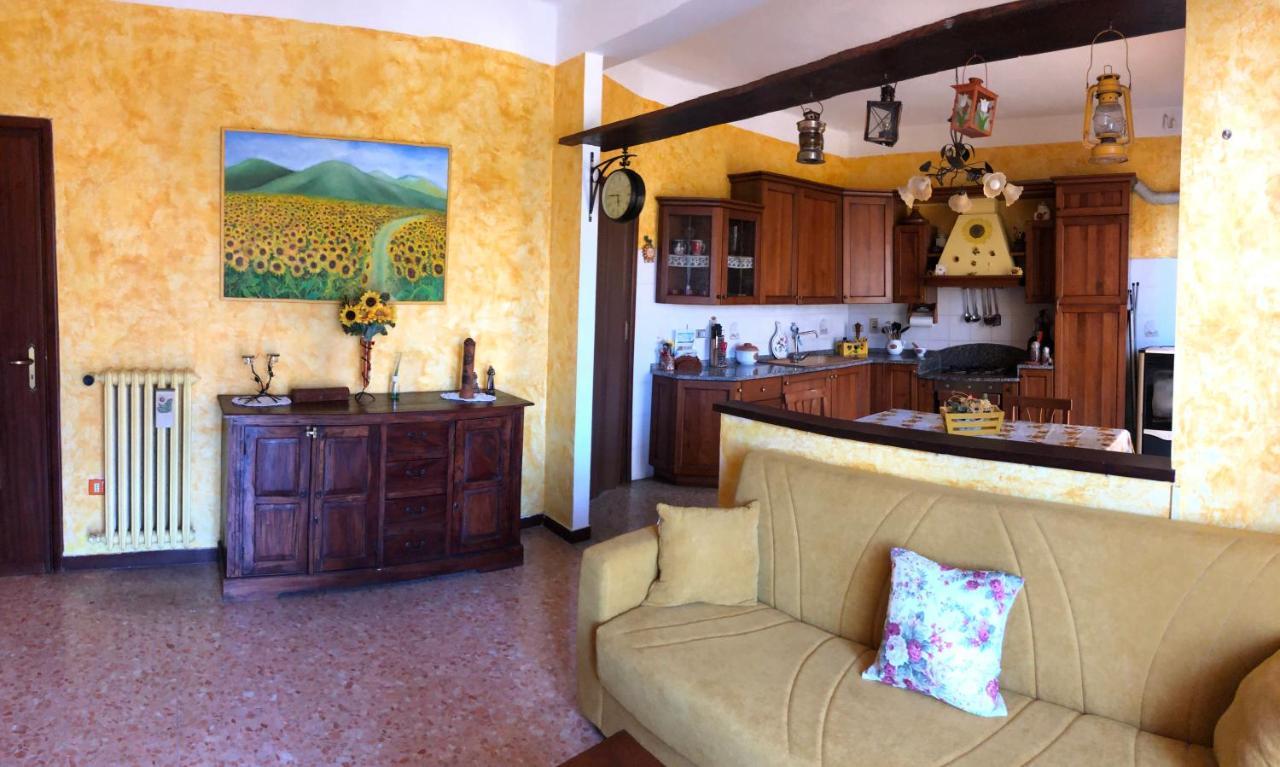 La Casa Di Marco Imperia Exterior foto