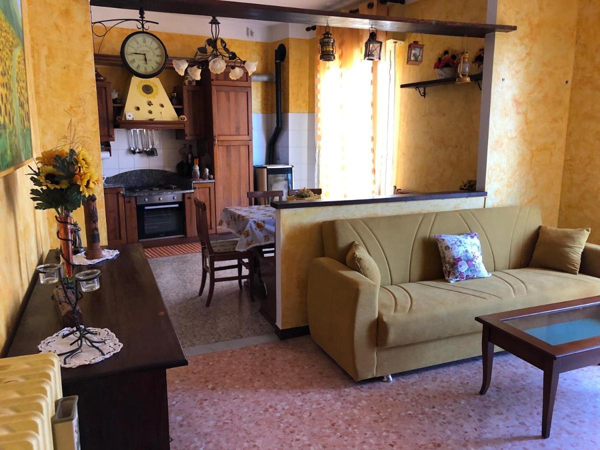 La Casa Di Marco Imperia Exterior foto